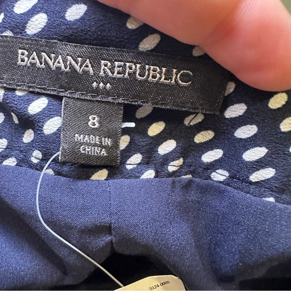 NWT Banana Republic Factory Navy/White Print Handkerchief Hem Skirt size 8 - Picture 2 of 12